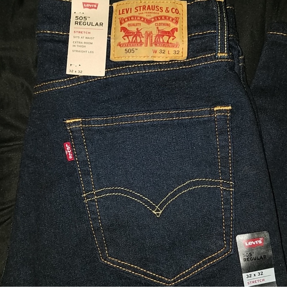 NWT Levi Jeans - Picture 2 of 6